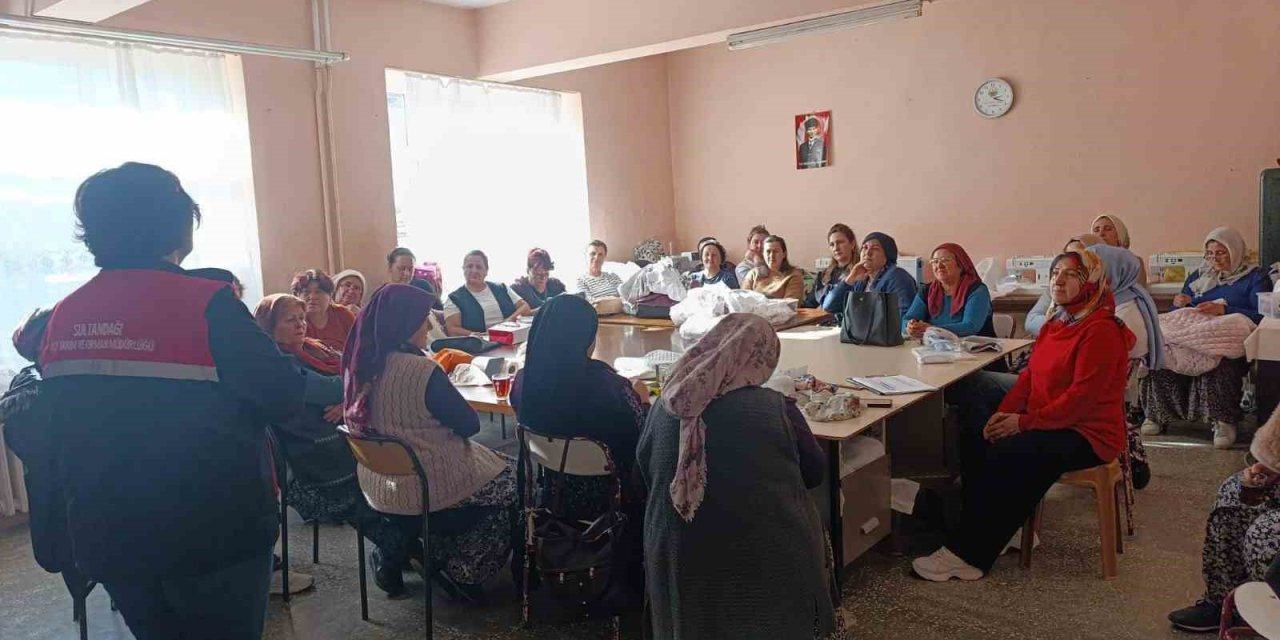 Afyonkarahisar’da 2025 yılında 512 çiftçi toplantısı yapıldı