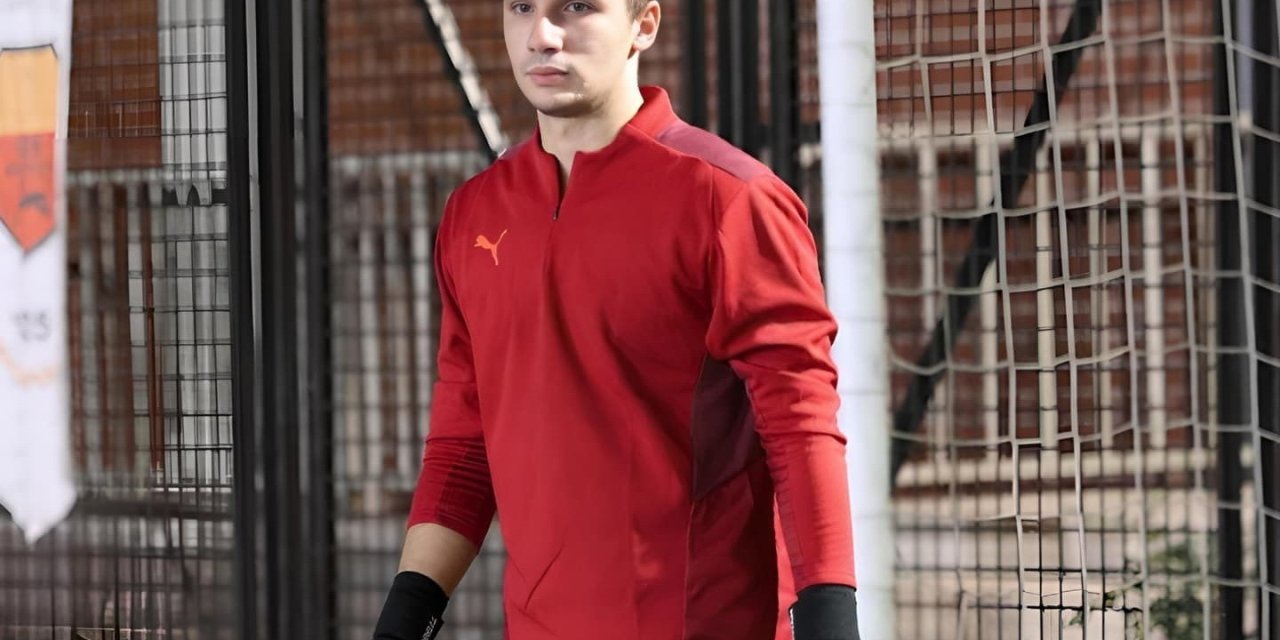 İzmirli kaleci Kaan Tınmaz takımsız kaldı, halı sahaya kiralık kaleci oldu