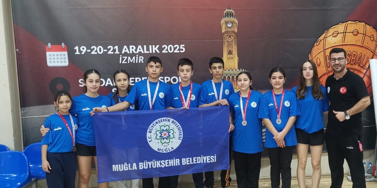 Büyükşehir sporcuları şampiyonadan 4 madalyayla döndü