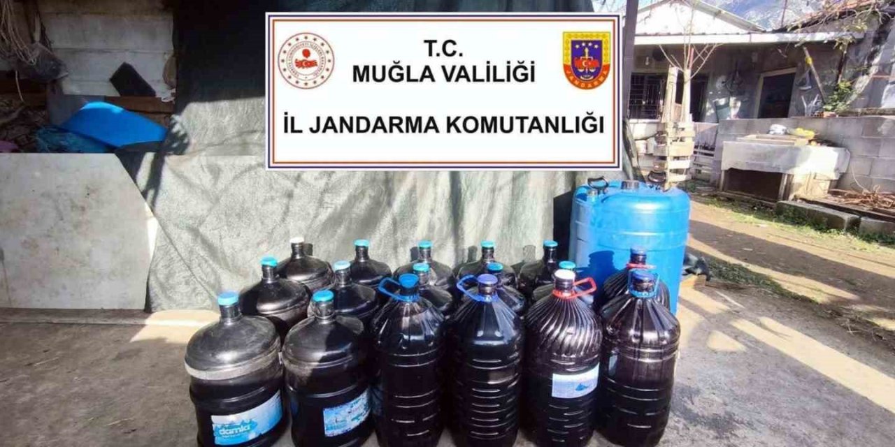 Muğla’da yenil yıl öncesi 1 ton 235 litre kaçak içki ele geçirildi