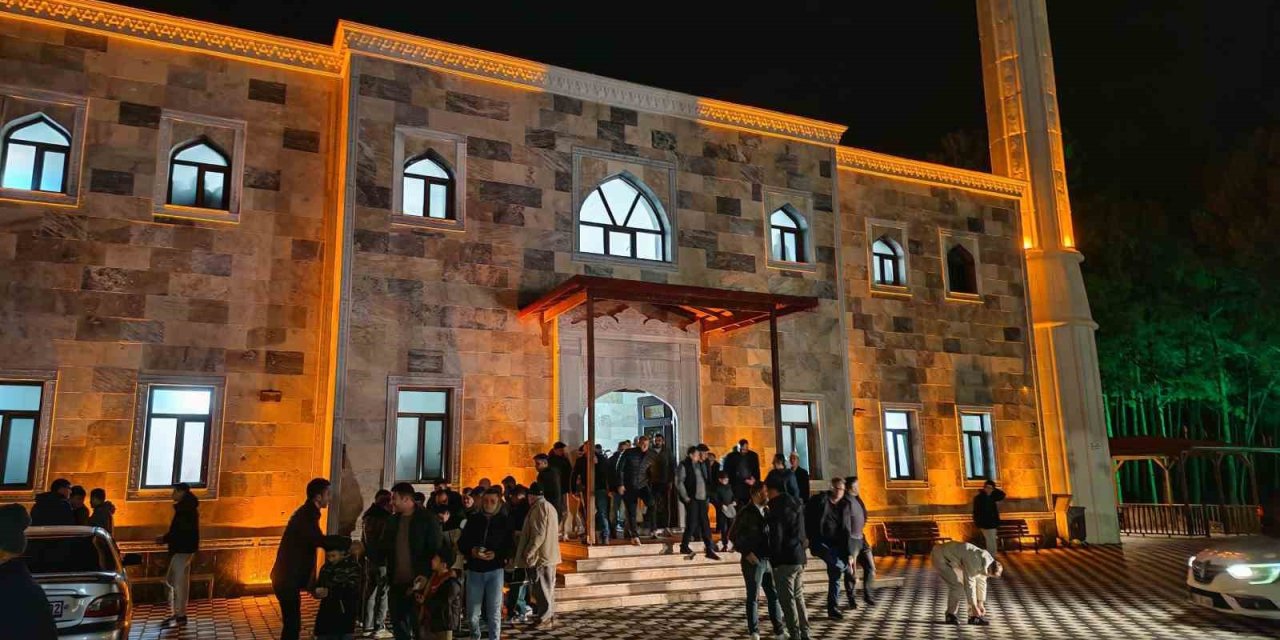 Demirci’de Regaip Kandili dualarla idrak edildi