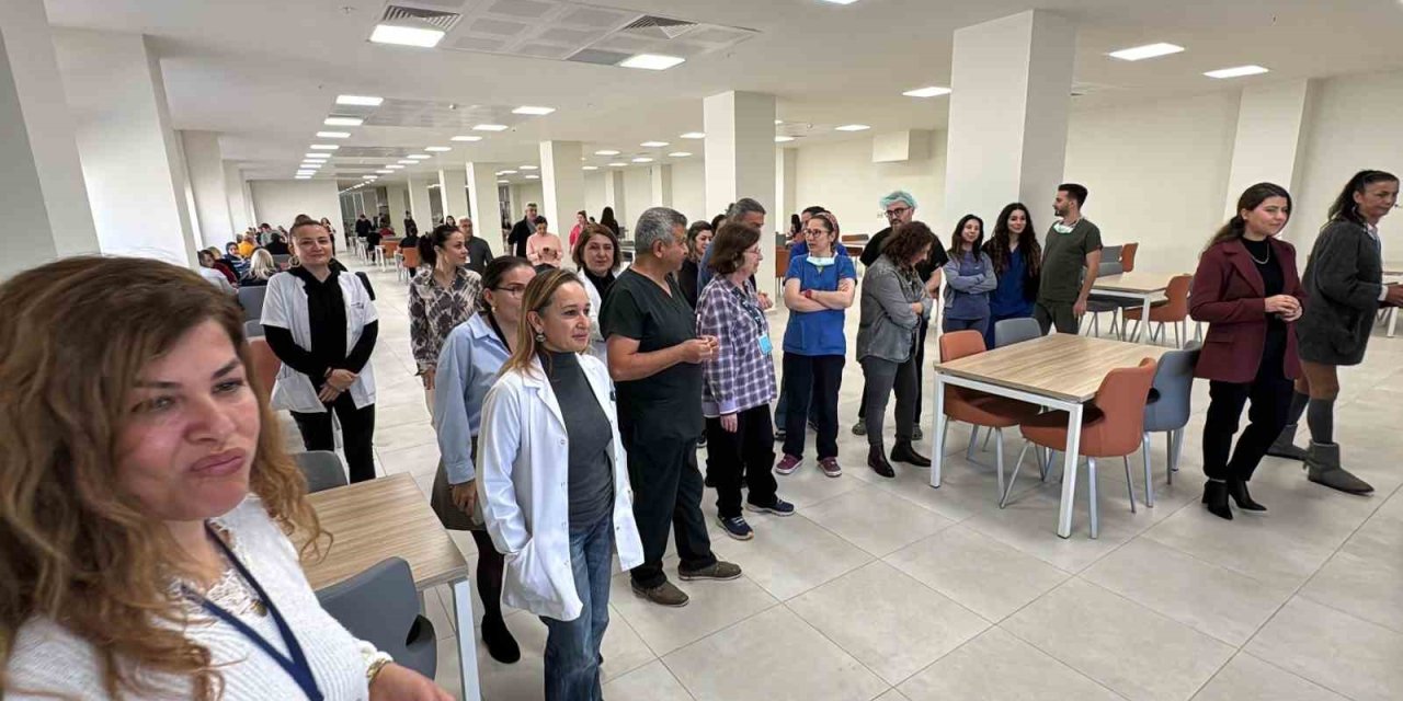 Bodrum Devlet Hastanesi’nde 34 yıllık emek duygusal veda ile sona erdi