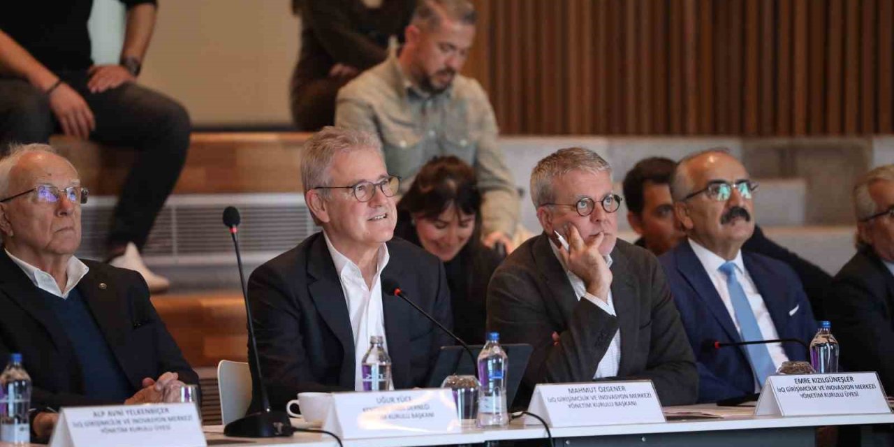 Eğitimciler "Dijital Deneyim Merkezi" için buluştu