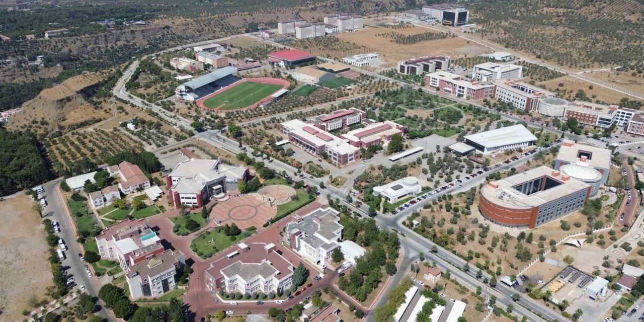 Üniversite kampüsü estetik görünüme kavuşturuldu