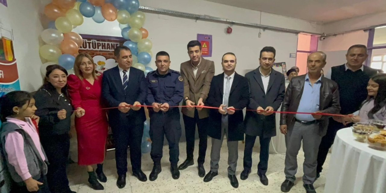 Nazilli’de öğretmenin 10 yıllık hayali kütüphaneye dönüştü