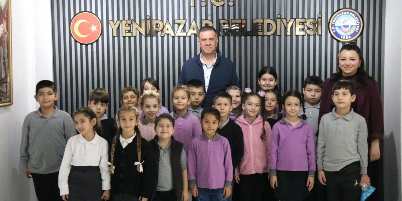 Başkan Ercan minik öğrencileri belediyede ağırladı