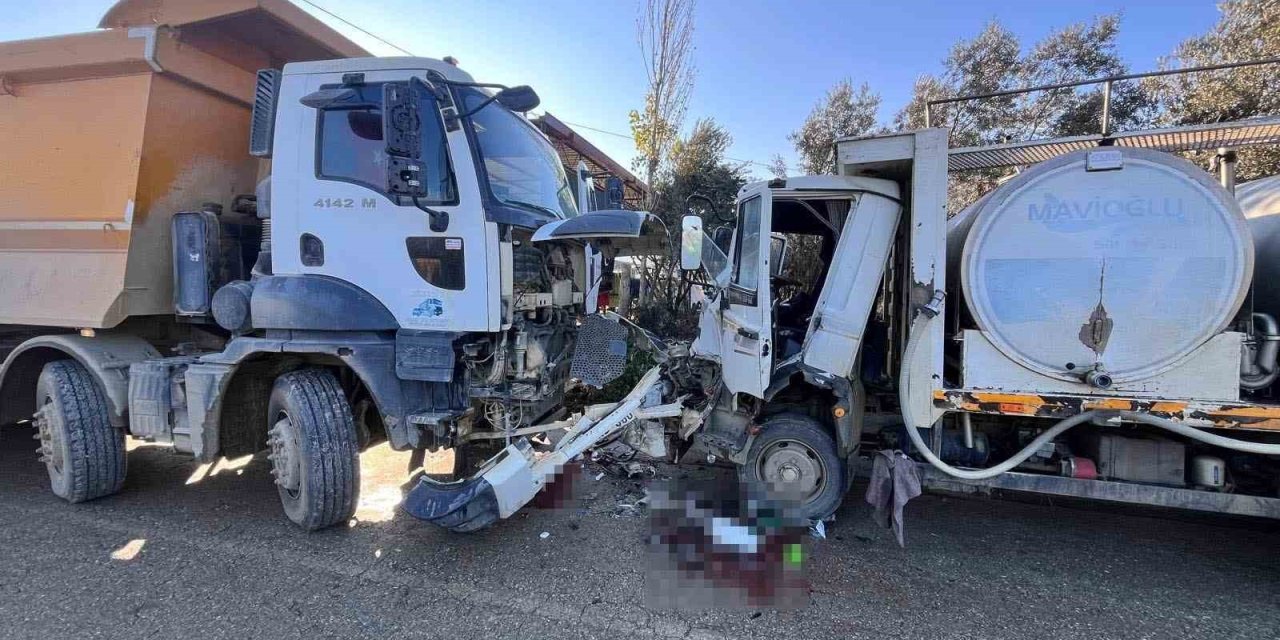 İzmir’de kamyon ile kamyonet çarpıştı: 1 yaralı