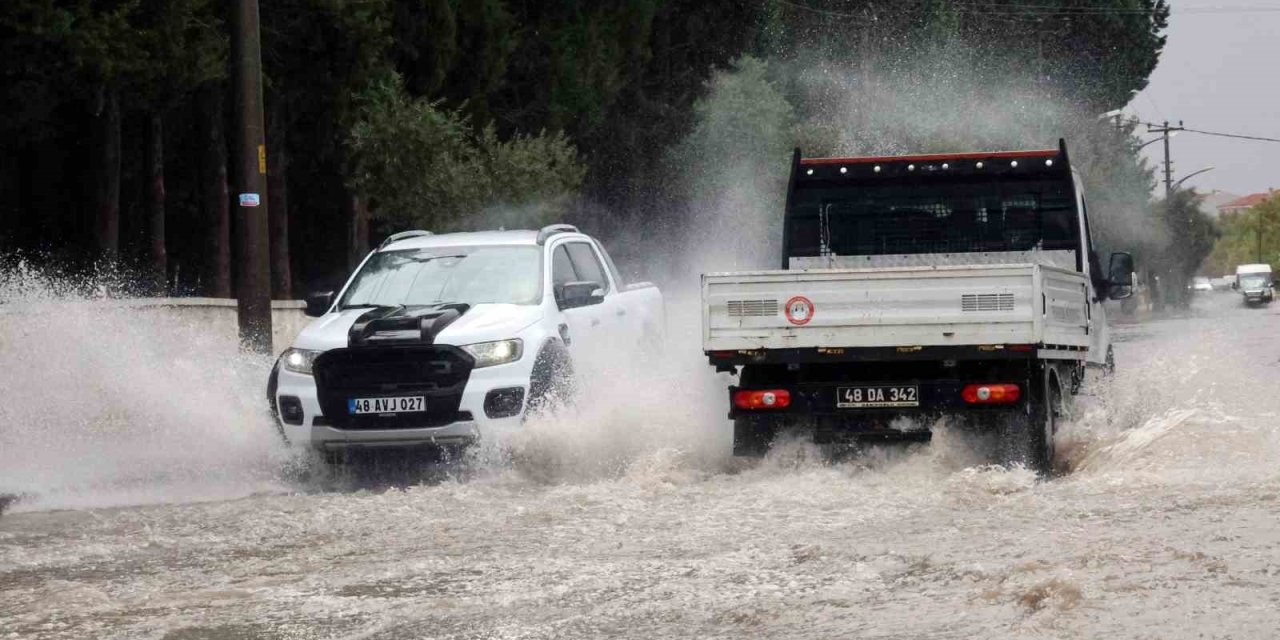 Bodrum, Marmaris ve Datça’ya kuvvetli yağış uyarısı