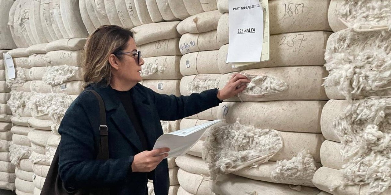 Söke’den yurt dışına gidecek ham pamuklar denetlendi