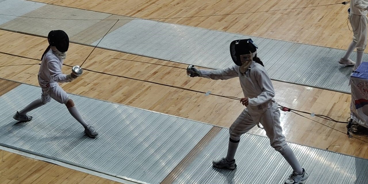 Denizlili eskrim sporcusundan gururlandıran başarı