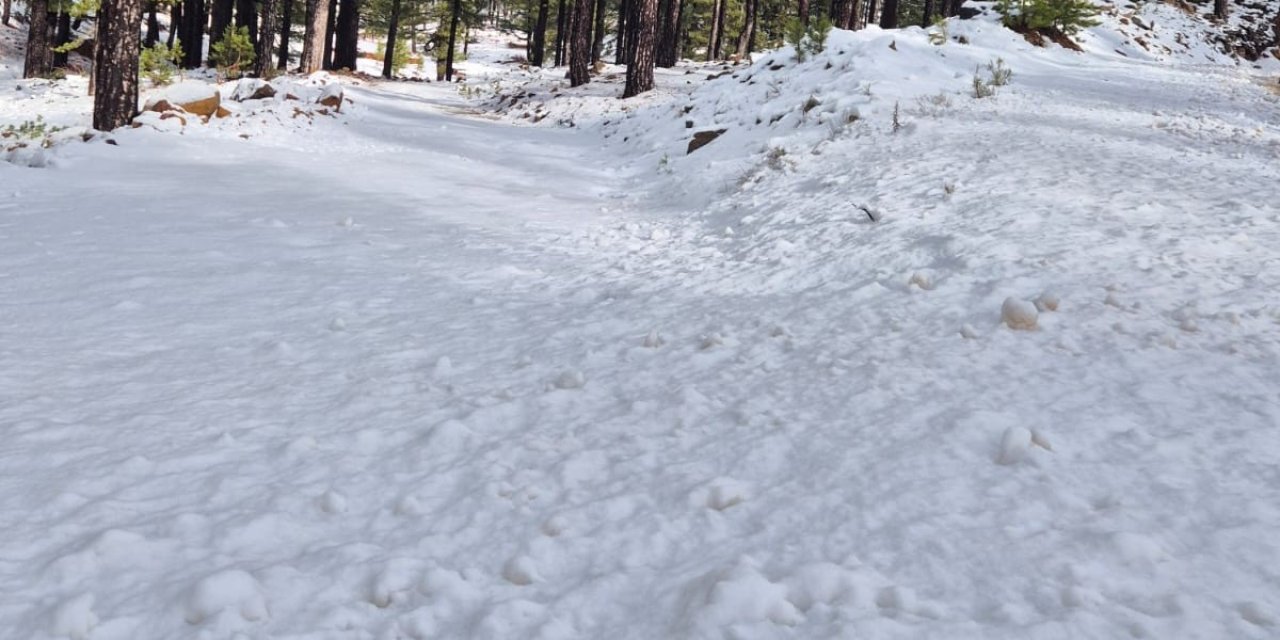 Köyceğiz Sandras Dağı karla kaplandı