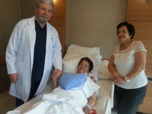 Aynı Gün Doğdular, Aynı Gün By-Pass Oldular