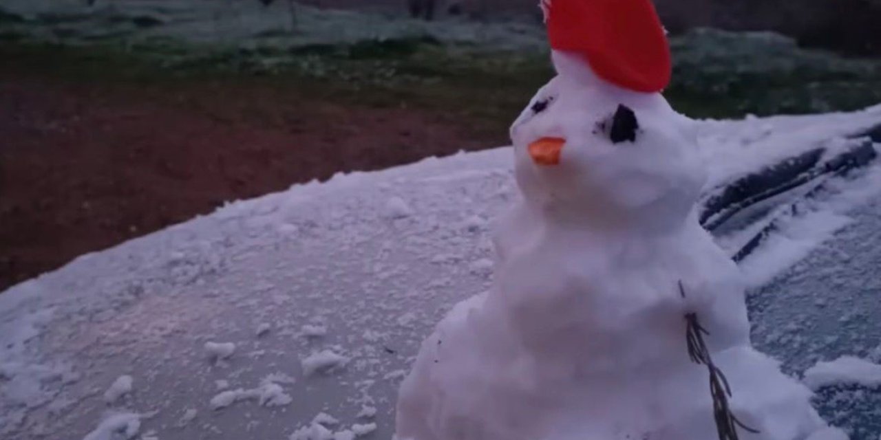 Urla’da kar yağışı etkili oldu