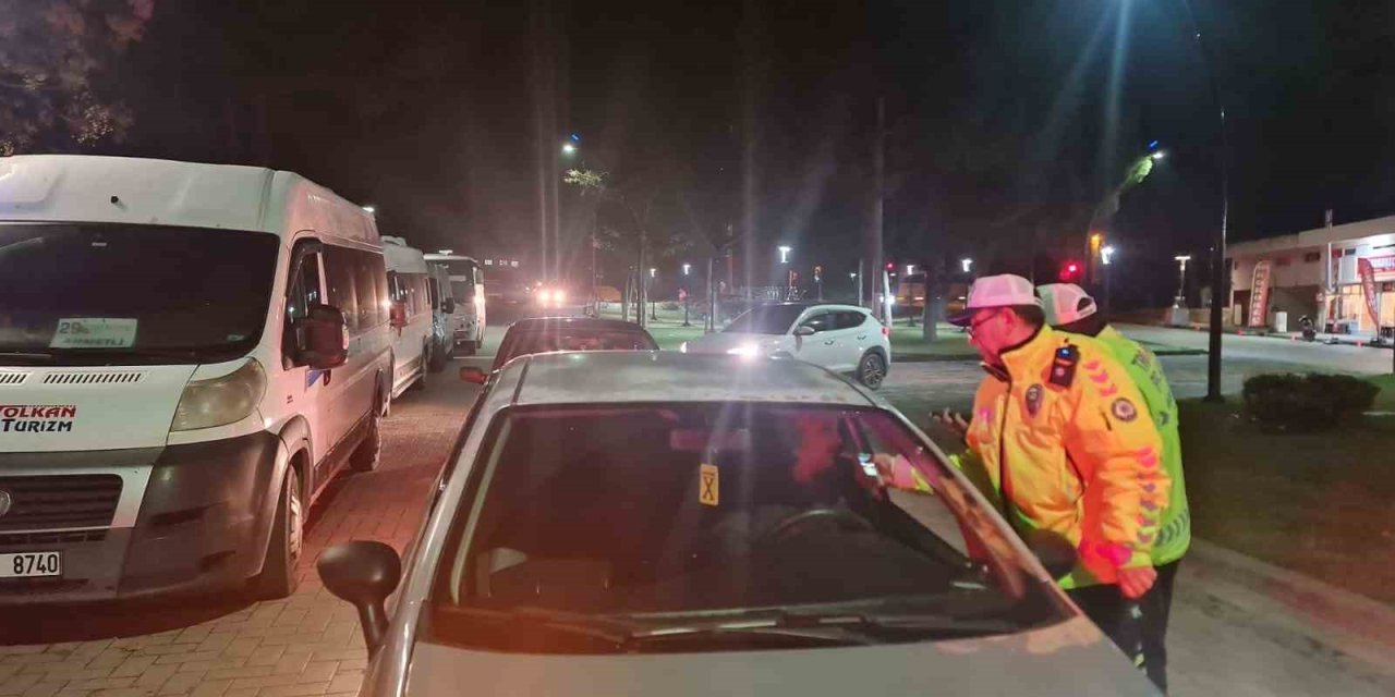 Manisa’da yılbaşı denetiminde aranan 14 şahıs yakalandı