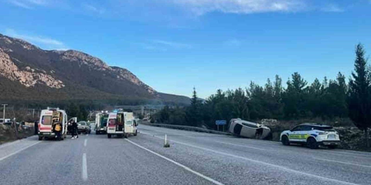 Muğla-Denizli karayolunda kaza: 5 yaralı