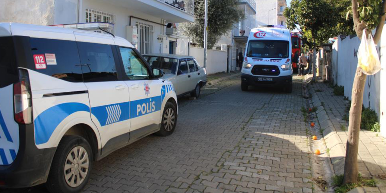 Uyurken kulağına pamuk tıkayınca, ekipler kapıya dayandı