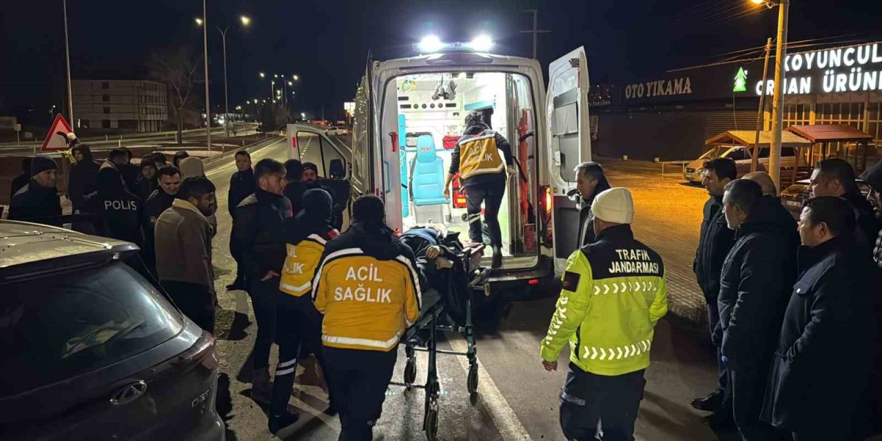 Tırla otomobilin çarpıştığı kazada 7 kişi yaralandı