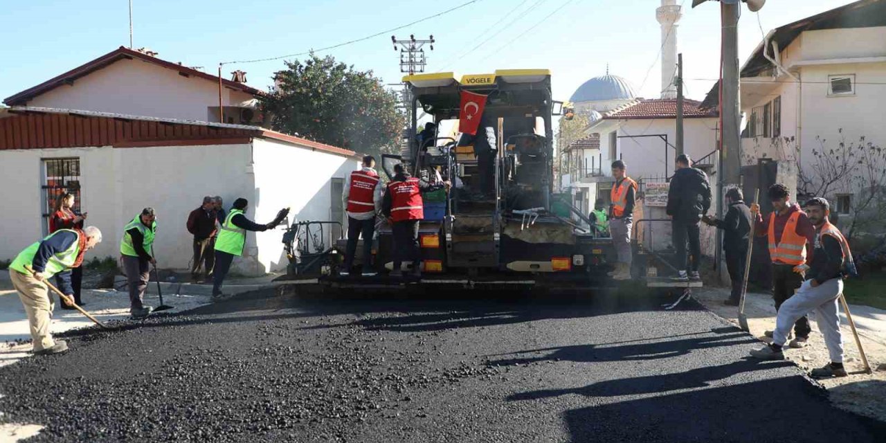 Gökova mahallesinin yolları yenileniyor