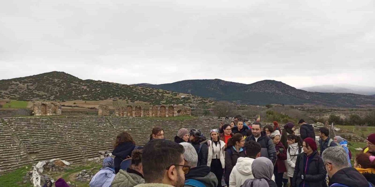 Büyükşehir’in turlarıyla vatandaşlar Aydın’ın tarihi ve doğasını keşfediyor