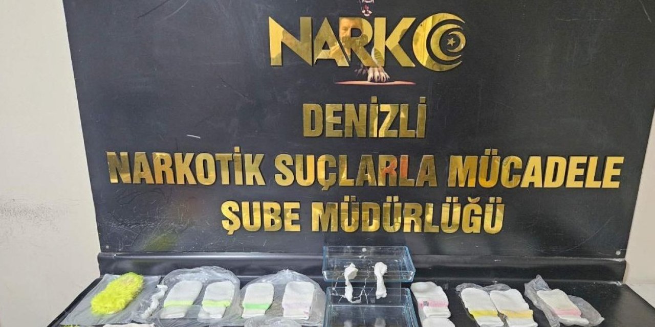 Zehir tacirleri 2.3 kilo uyuşturucuyu lif ve pamuklara emdirerek satmaya çalıştı