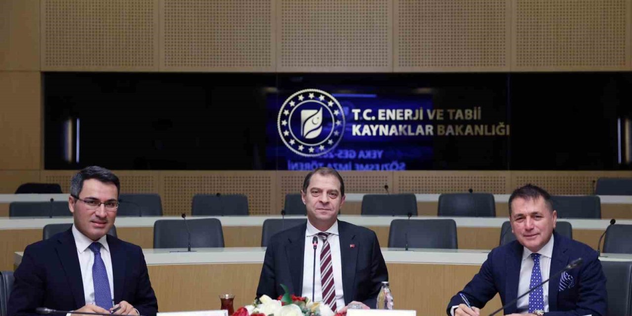 Ecogreen Enerji Holding YEKA GES - 2025 Yarışmaları kapsamında ‘G25-Bolu GES’ proje sözleşmesini imzaladı