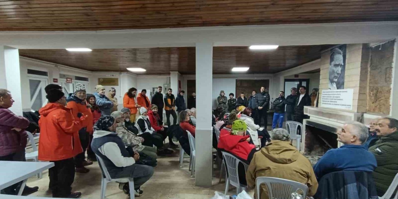 Kazıkbeli Savaşı anısına Honaz Dağı’na zirve tırmanışı