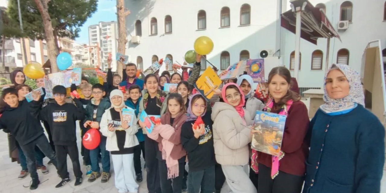 Öğrenciler camilerin tarihini yerinde öğreniyor