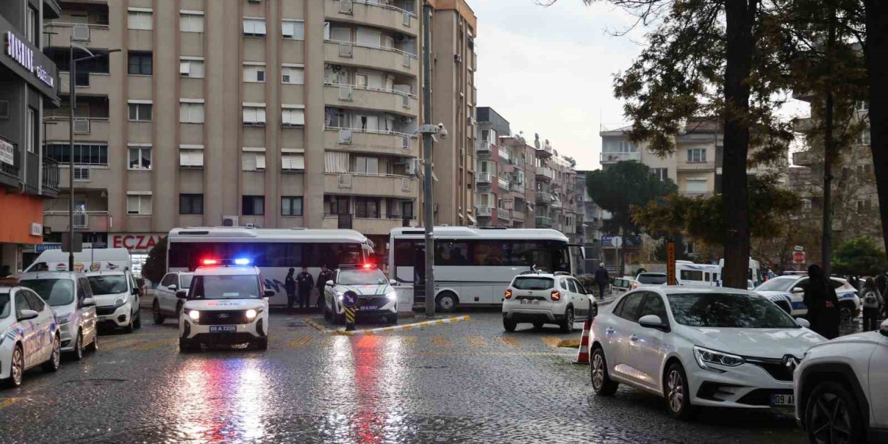Aydın polisinin demokrasi nöbeti