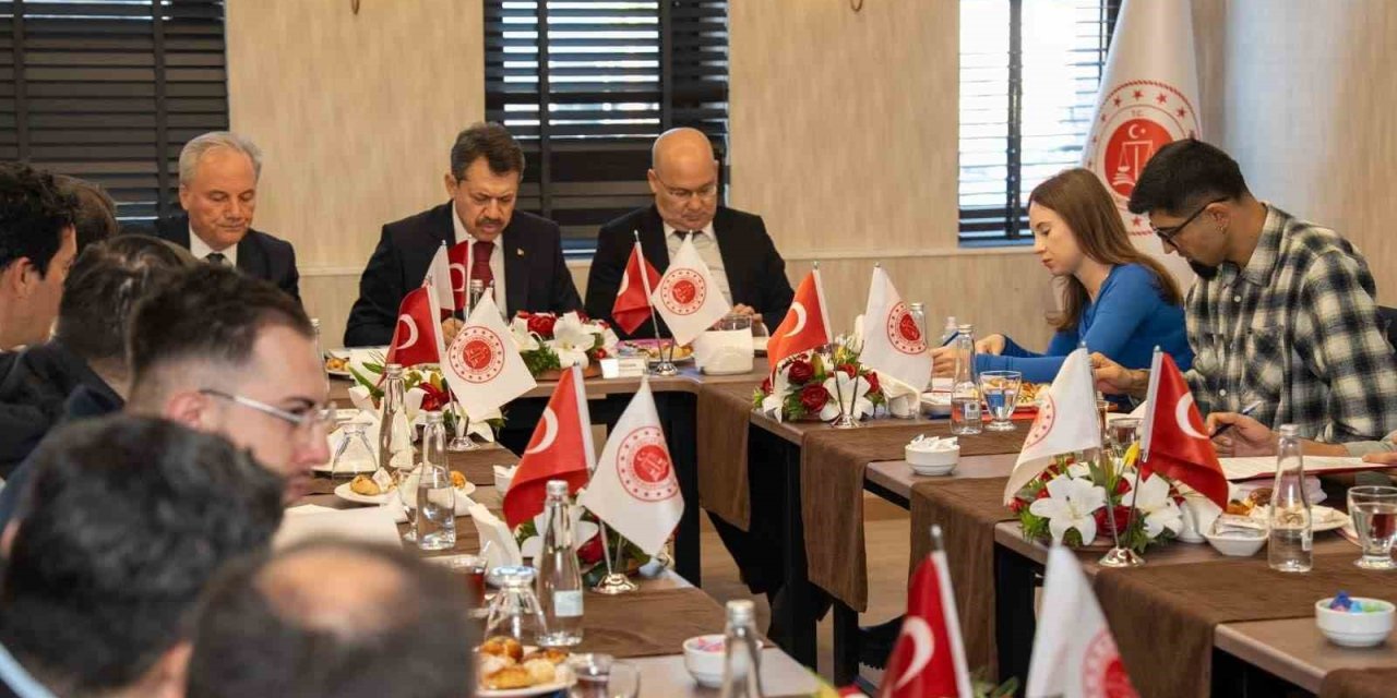 İzmir Adliyesinin 2025 bilançosu açıklandı: Karar sayısında büyük artış