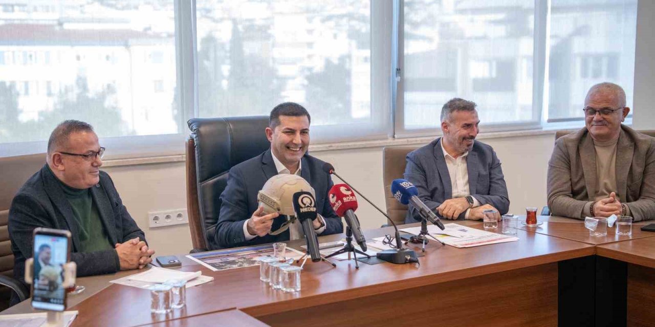 Başkan Günel: "Bu binaya zorla gelmedik"