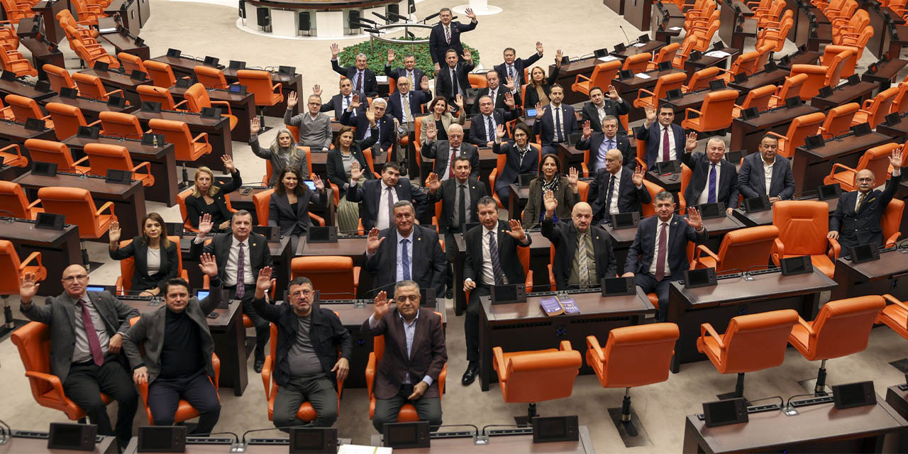 CHP’li Karakoz: "Emekliler için Meclis’te nöbetteyiz"