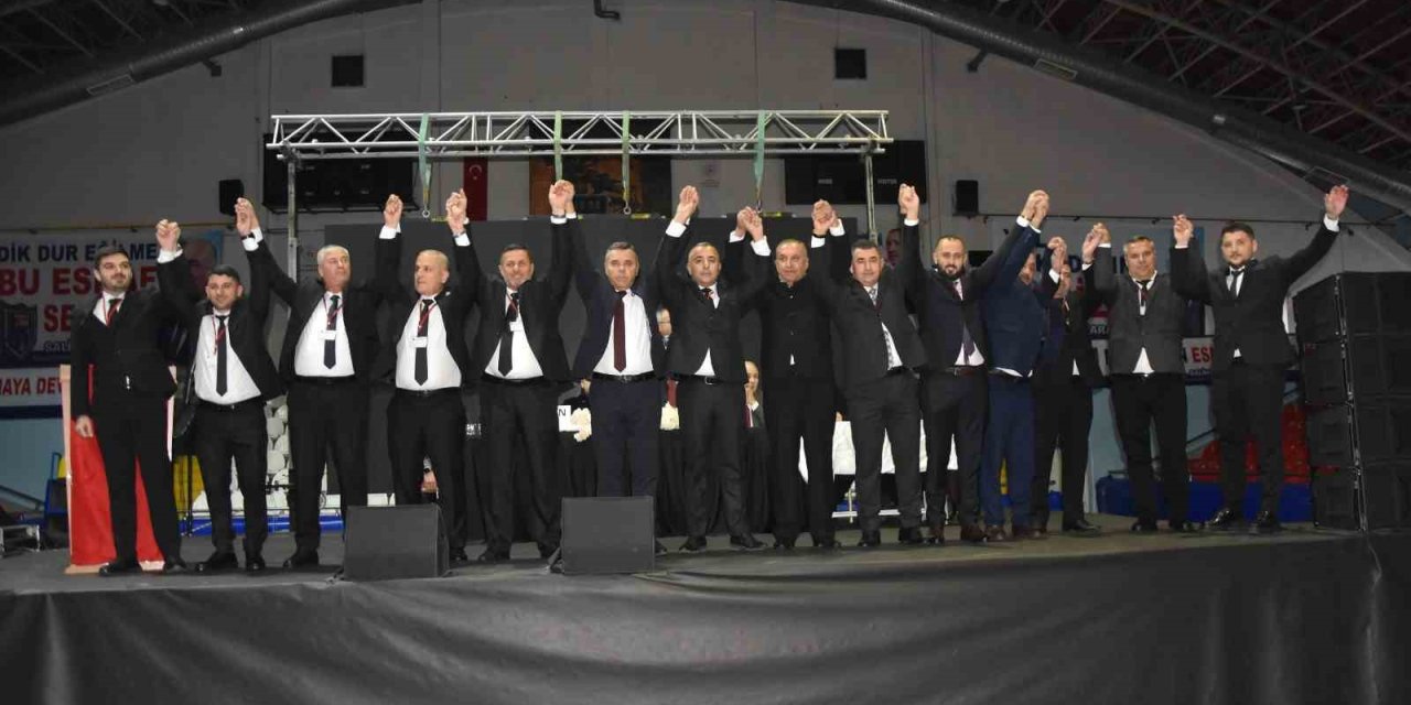 Manisa Şoförler Odası’nda değişim: Cahit Güden başkan seçildi