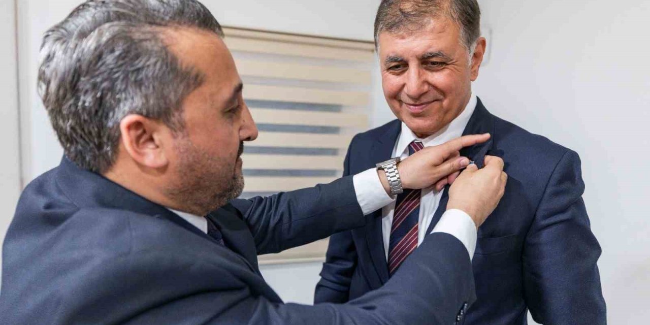 İZAZDER, İzmir Büyükşehir Belediyesi ile İzmir-Bakü kardeşliğini masaya yatırdı