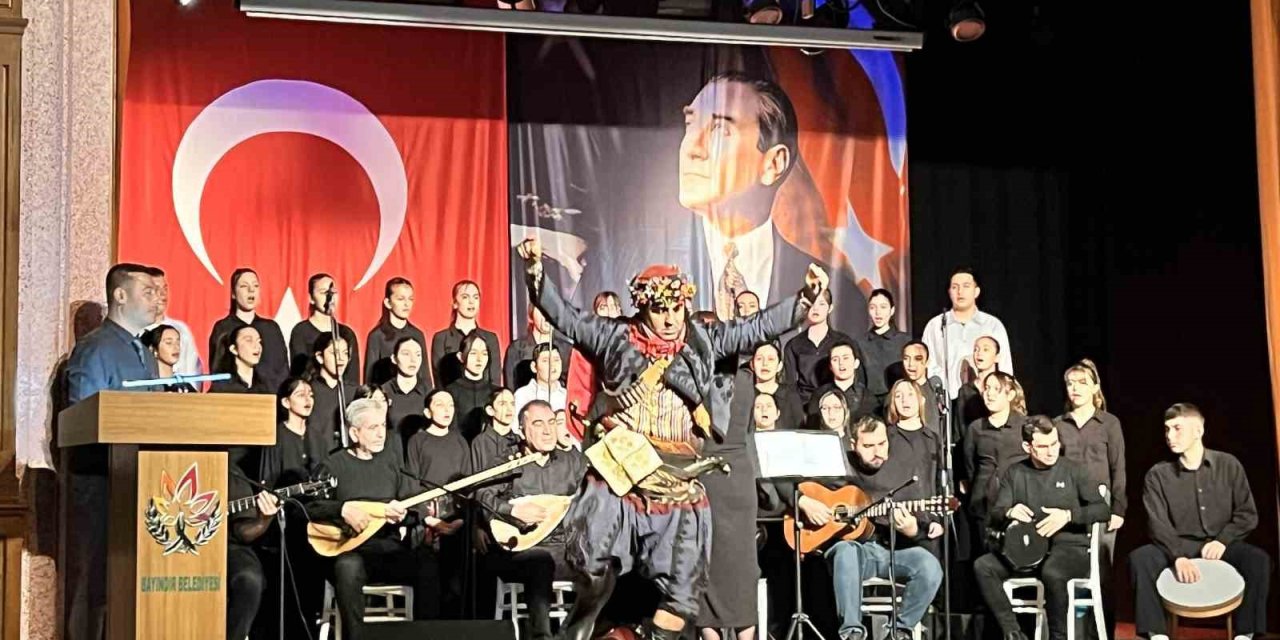 Bayındır’da öğrencilerden türkü şöleni
