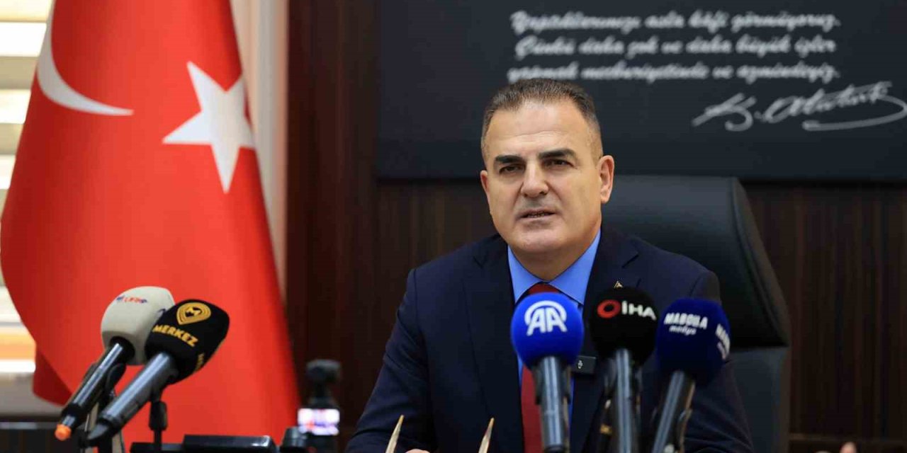 Vali Akbıyık: "Teknoloji bağımlılığı toplumu tehdit ediyor"