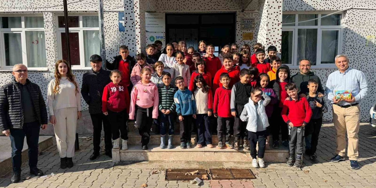 Tırazlar Hüseyin Gümüşlü İlkokulu’nda yazar-öğrenci buluşması