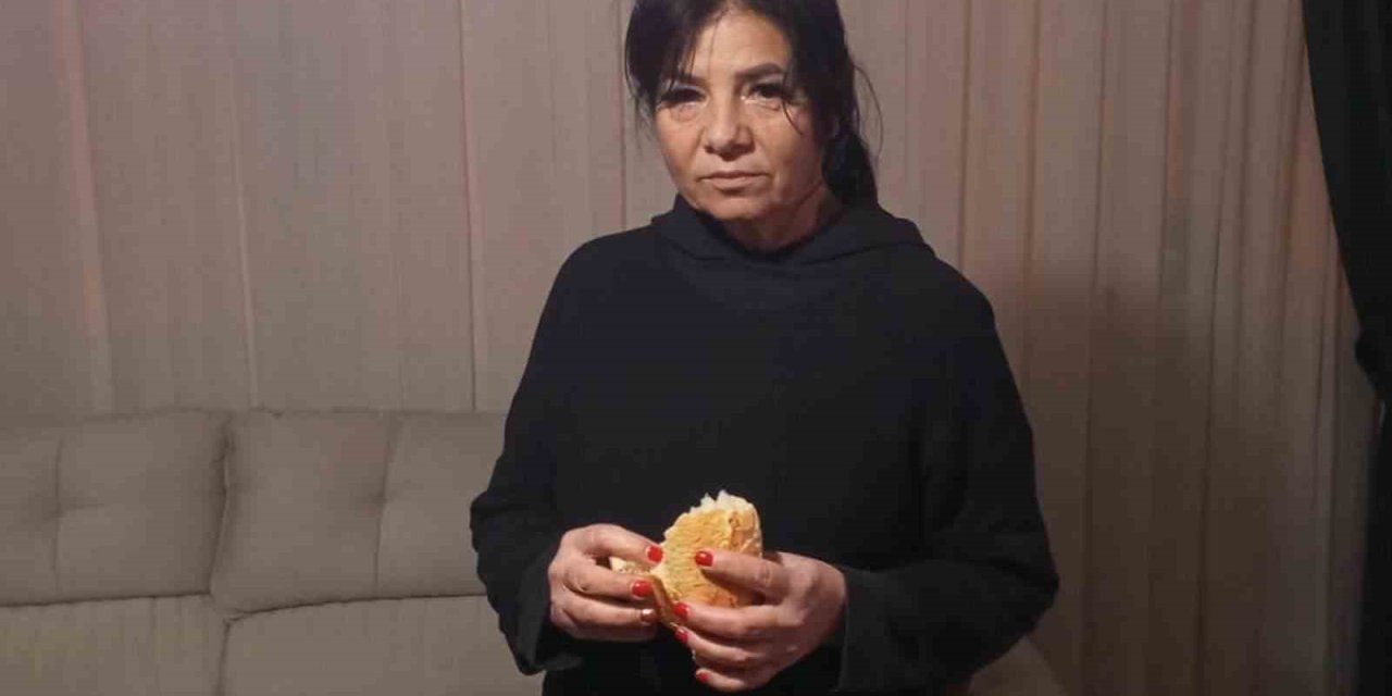 Fırından alınan ekmeğin içinden vida çıktı