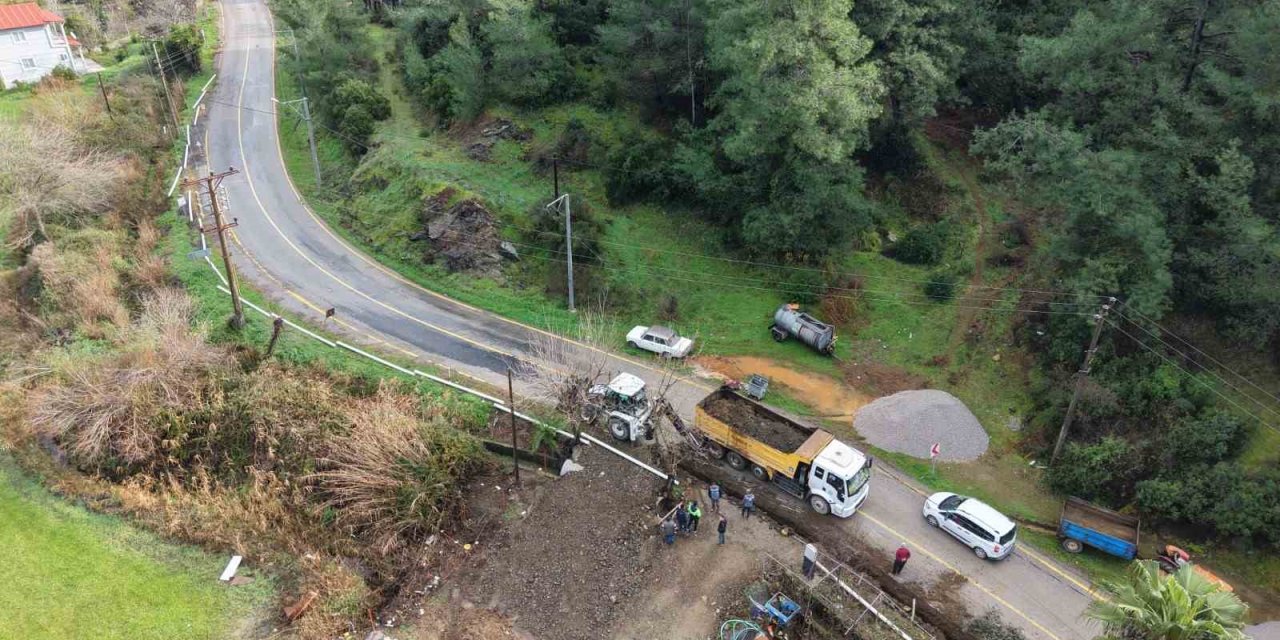 Ortaca Tepearası Mahallesi’ndeki içme suyu hattı yenileniyor