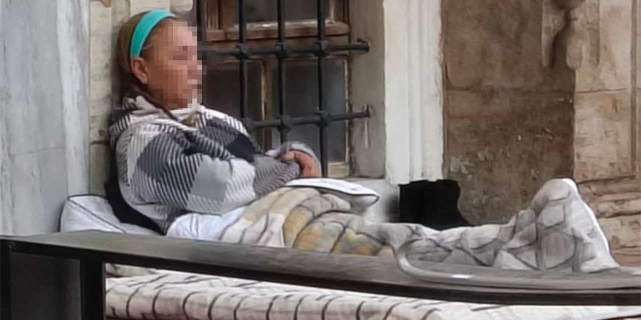 Soğukta cami bahçesinde yaşam mücadelesi