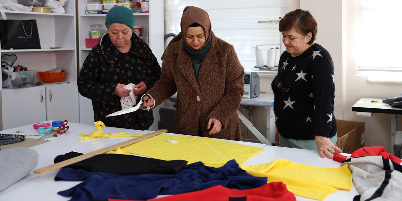 Efeler Belediyesi’nden kadınlara meslek edindiren kurslar