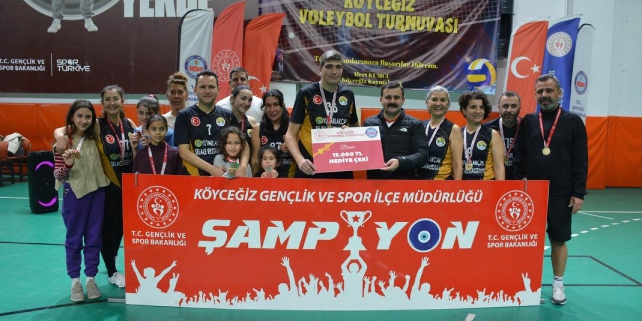 Köyceğiz Voleybol Turnuvası ödül töreni ile tamamlandı