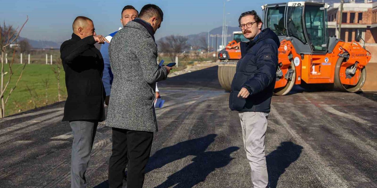 Emirbeyazıt Mahallesi Kolejler bölgesinde üstyapı çalışmaları başladı