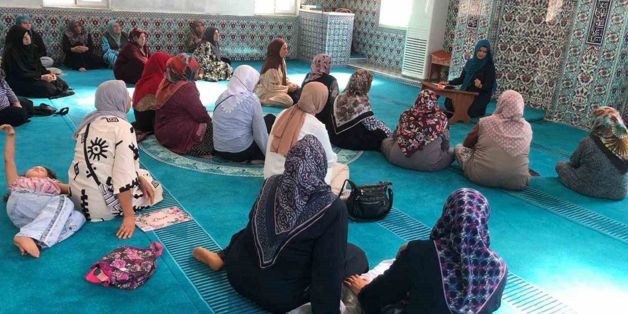 Köyceğiz’de kadınlara ve öğrencilere yönelik Miraç Kandili programı düzenlendi