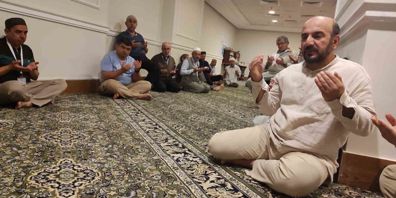 Miraç kandilini kutsal topraklarda idrak ettiler