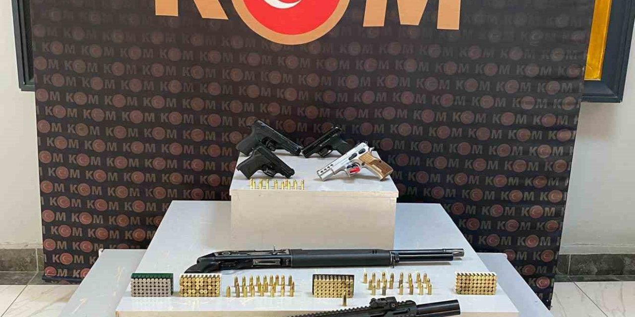 Sosyal medya hesabından silah paylaşamı yapan 6 kişi gözaltı alındı