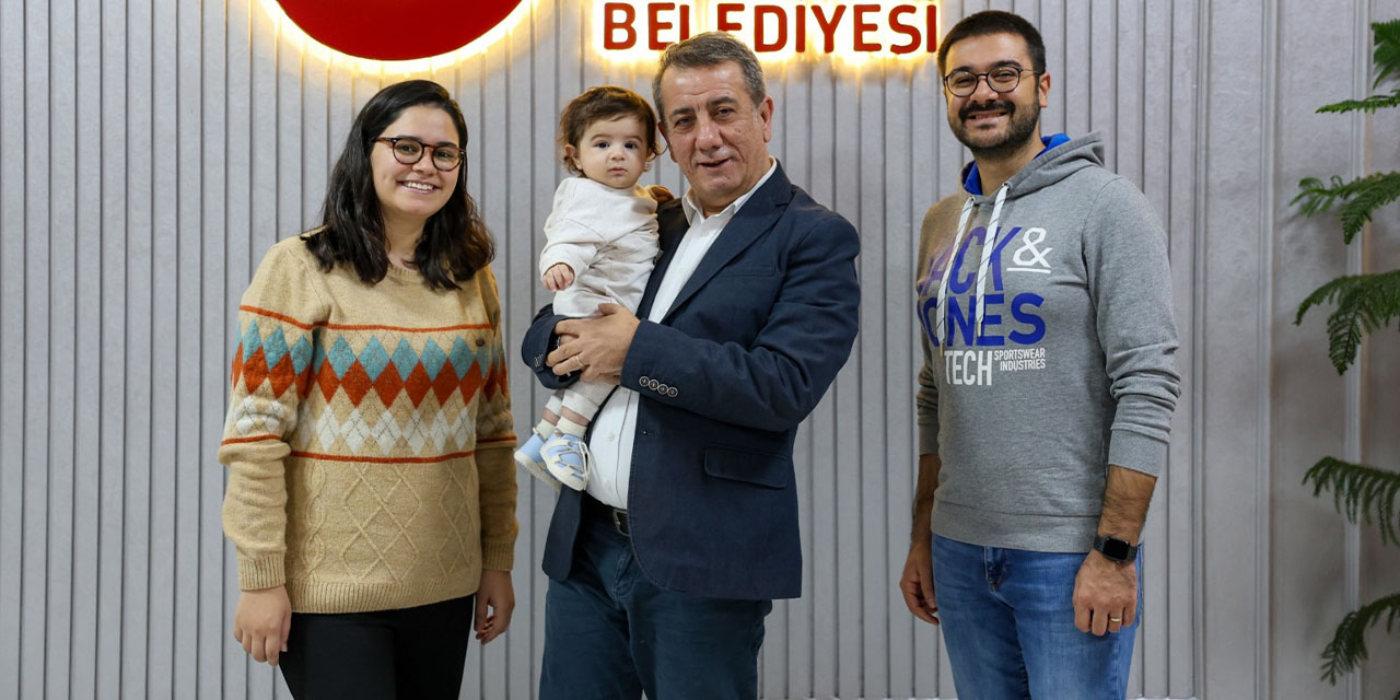 Teoman bebeğin ailesinden Başkan Yetişkin’e teşekkür ziyareti