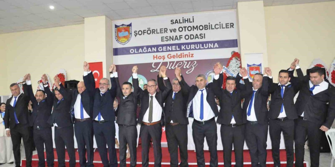 Salihli Şoförlerde Samet Balgönül, yeniden başkan seçildi