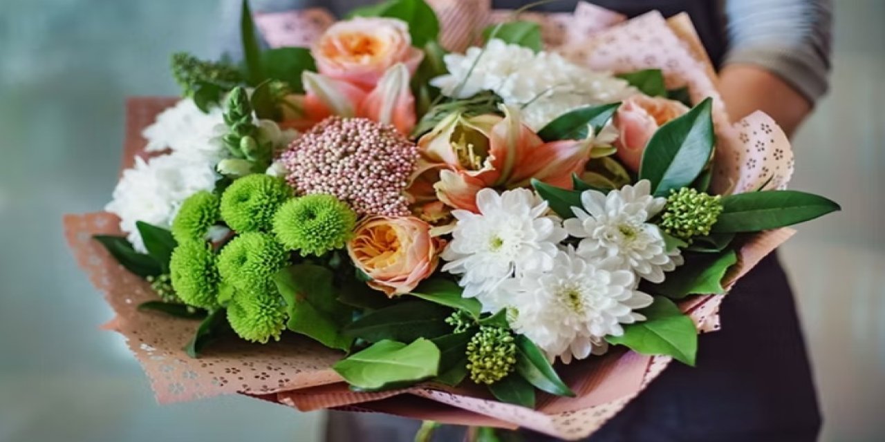 Sevdiklerinize çiçek göndermek artık daha anlamlı ve kolay