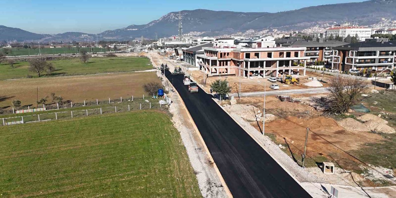Muğla Büyükşehir, Menteşe’de yol yatırımlarını aralıksız sürdürüyor