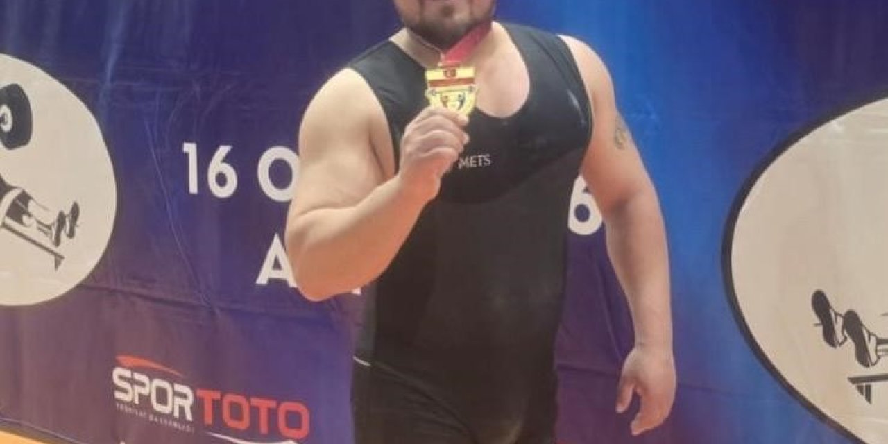 Denizlili halterci Hakan Dağ Türkiye şampiyonu